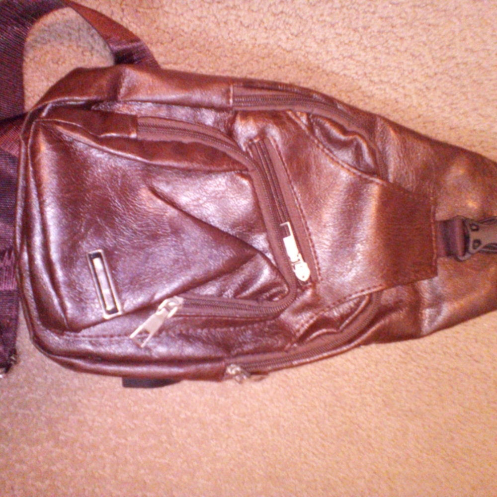 Back pack - Picture 2 of 3